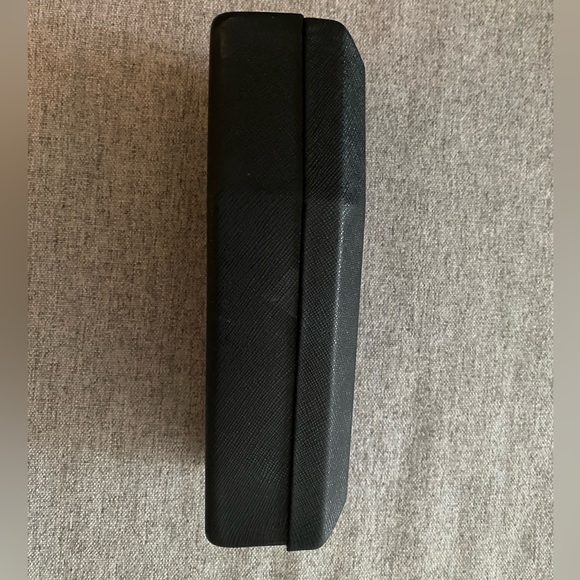 Serpent sunglasses in emerald green by La Femme En Noir - Picture 7 of 8